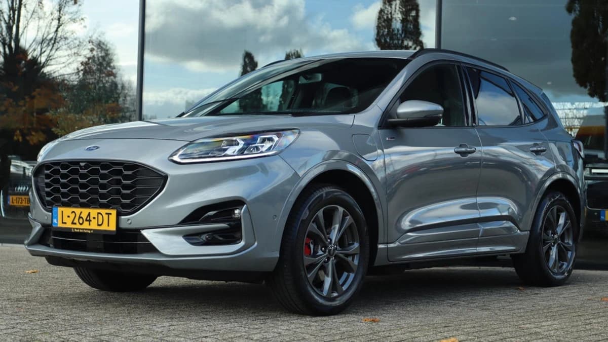 Ford Kuga 2.5 PHEV ST-LINE X — foto 1