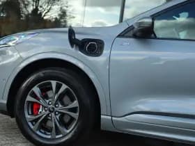 Ford Kuga 2.5 PHEV ST-LINE X thumbnail 14