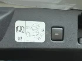 Ford Kuga 2.5 PHEV ST-LINE X thumbnail 21