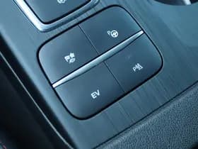 Ford Kuga 2.5 PHEV ST-LINE X thumbnail 34