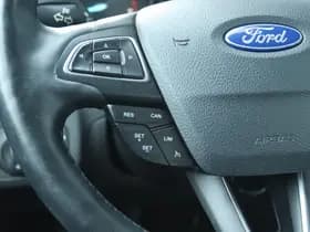 Ford Kuga 1.5 TITANIUM thumbnail 18