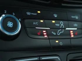 Ford Kuga 1.5 TITANIUM thumbnail 5