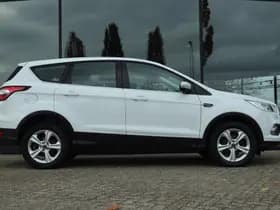 Ford Kuga 1.5 TITANIUM thumbnail 8
