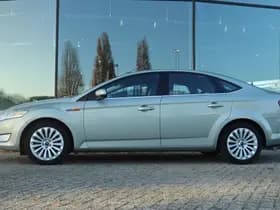 Ford Mondeo 2.3-16V TITANIUM thumbnail 12