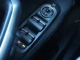 Ford Mondeo 2.3-16V TITANIUM thumbnail 22