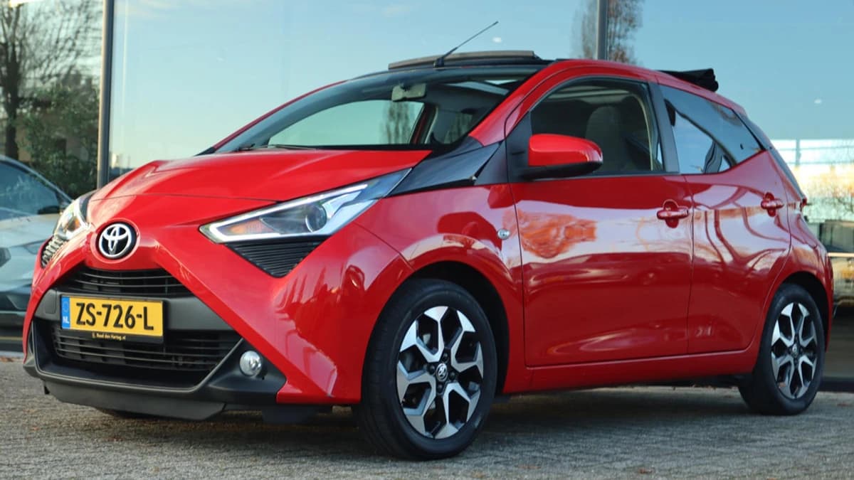 Toyota Aygo 1.0 VVT-i X-JOY AUT. CABRIO — foto 1