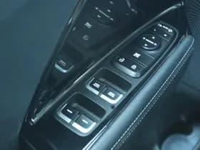 Kia Niro 1.6 GDI HYBRID FIRST EDITION thumbnail 21