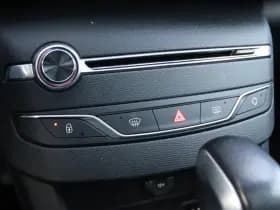 Peugeot 308 SW 1.2 PT BLUE LEASE PREMIUM AUT. thumbnail 24