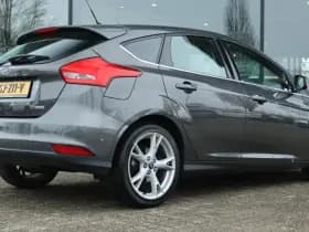 Ford Focus 1.0 TITANIUM ED. thumbnail 2