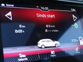 Škoda Superb COMBI 1.5 TSI DSG AUT. ACT SPORTLINE BUSINESS thumbnail 39