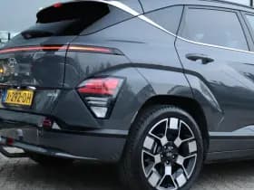 Hyundai KONA Electric PREMIUM 65.4 kWh thumbnail 11