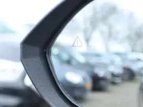 Hyundai KONA Electric PREMIUM 65.4 kWh thumbnail 21