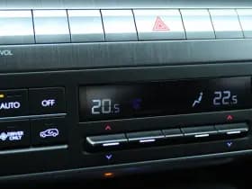 Hyundai KONA Electric PREMIUM 65.4 kWh thumbnail 32