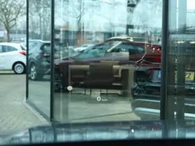 Hyundai KONA Electric PREMIUM 65.4 kWh thumbnail 8