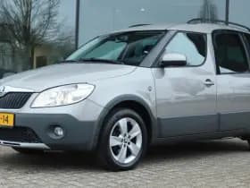 Škoda Roomster 1.2 TSI FRESH