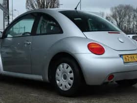 Volkswagen New Beetle 1.6 thumbnail 9