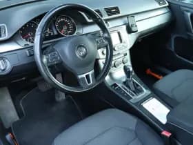 Volkswagen Passat VARIANT 1.4 TSI COMFORT EXE LINE AUT. thumbnail 3