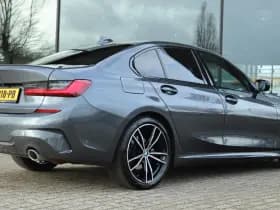 BMW 3-serie 320I HIGH EXECUTIVE M-SPORT thumbnail 2