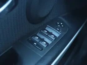 BMW 3 Serie Touring 318I BUSINESS LINE thumbnail 21