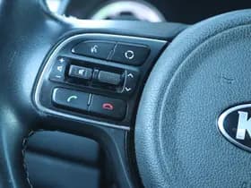 Kia Niro 1.6 GDI HYBRID EXECUTIVELINE thumbnail 18