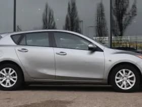 Mazda 3 2.0 LIMITED AUT. thumbnail 7