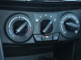 Suzuki Swift 1.2 COMFORT EASSS X-TRA thumbnail 22