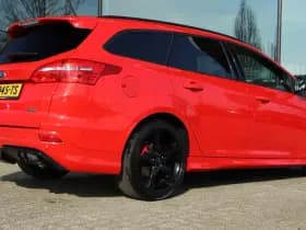 Ford FOCUS Wagon 1.5 150PK RED EDITION ST-LINE thumbnail 2