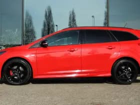 Ford FOCUS Wagon 1.5 150PK RED EDITION ST-LINE thumbnail 11