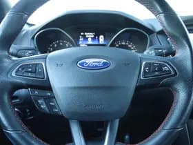 Ford FOCUS Wagon 1.5 150PK RED EDITION ST-LINE thumbnail 16