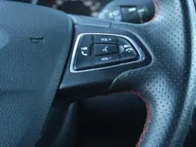 Ford FOCUS Wagon 1.5 150PK RED EDITION ST-LINE thumbnail 18