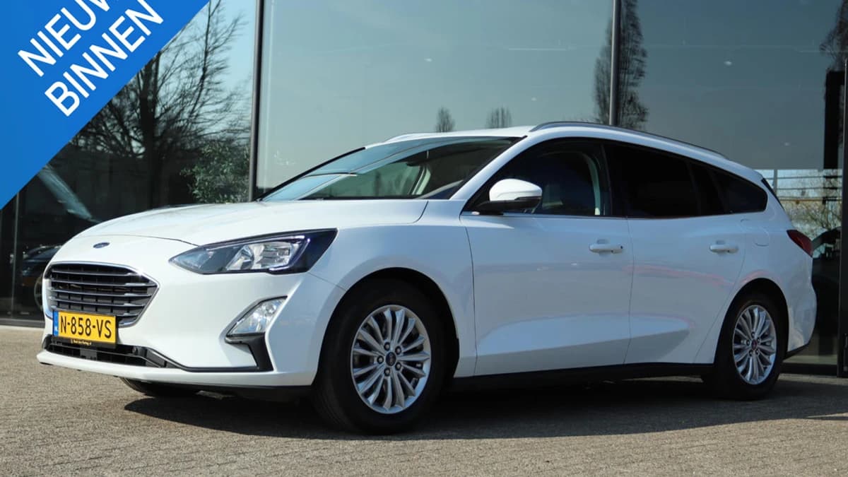 Ford FOCUS Wagon 1.0 E.B. AUTOMAAT TITANIUM X ELEK. TREKHAAK — foto 1