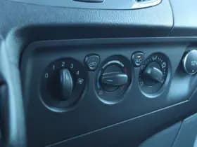 Ford Transit Custom 290 2.2 TDCI L2H1 LIMITED thumbnail 18