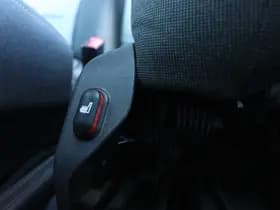 Ford Transit Custom 290 2.2 TDCI L2H1 LIMITED thumbnail 4