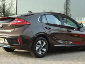 Hyundai IONIQ 1.6 GDi COMFORT AUT. thumbnail 2