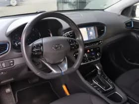 Hyundai IONIQ 1.6 GDi COMFORT AUT. thumbnail 3