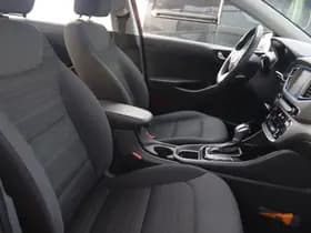 Hyundai IONIQ 1.6 GDi COMFORT AUT. thumbnail 4