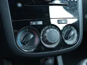 Opel Corsa 1.4-16V COLOR EDITION thumbnail 19