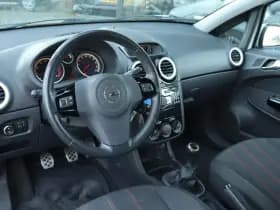 Opel Corsa 1.4-16V COLOR EDITION thumbnail 3