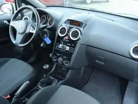 Opel Corsa 1.4-16V COLOR EDITION thumbnail 10
