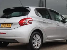 Peugeot 208 1.2 VTi ENVY 5-DRS. thumbnail 2