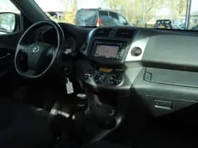 Toyota RAV4 2.0 VVTi DYNAMIC 2WD thumbnail 6