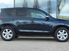 Toyota RAV4 2.0 VVTi DYNAMIC 2WD thumbnail 8