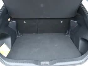 Toyota Yaris Cross 1.5 HYBRID DYNAMIC thumbnail 15