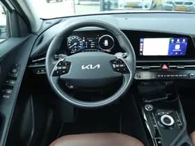 Kia Niro 1.6 GDi HYBRID EXECUTIVELINE thumbnail 18