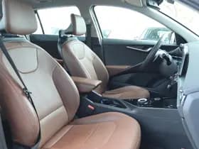 Kia Niro 1.6 GDi HYBRID EXECUTIVELINE thumbnail 4