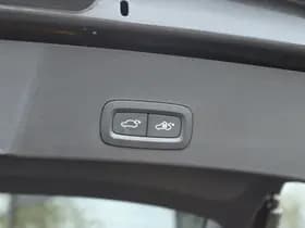 Volvo XC40 RECHARGE P8 AWD R-DESIGN 408PK thumbnail 18