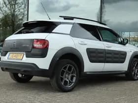 Citroën C4 Cactus 1.2 PT SHINE thumbnail 2