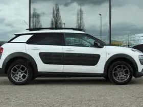 Citroën C4 Cactus 1.2 PT SHINE thumbnail 8