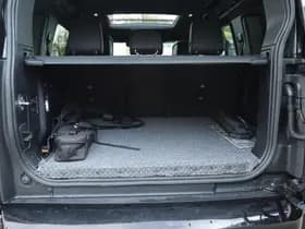 Land Rover Rover Defender 110 2.0 P400E 110 X-DYNAMIC HSE BLACK PACK thumbnail 18