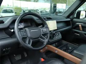 Land Rover Rover Defender 110 2.0 P400E 110 X-DYNAMIC HSE BLACK PACK thumbnail 3